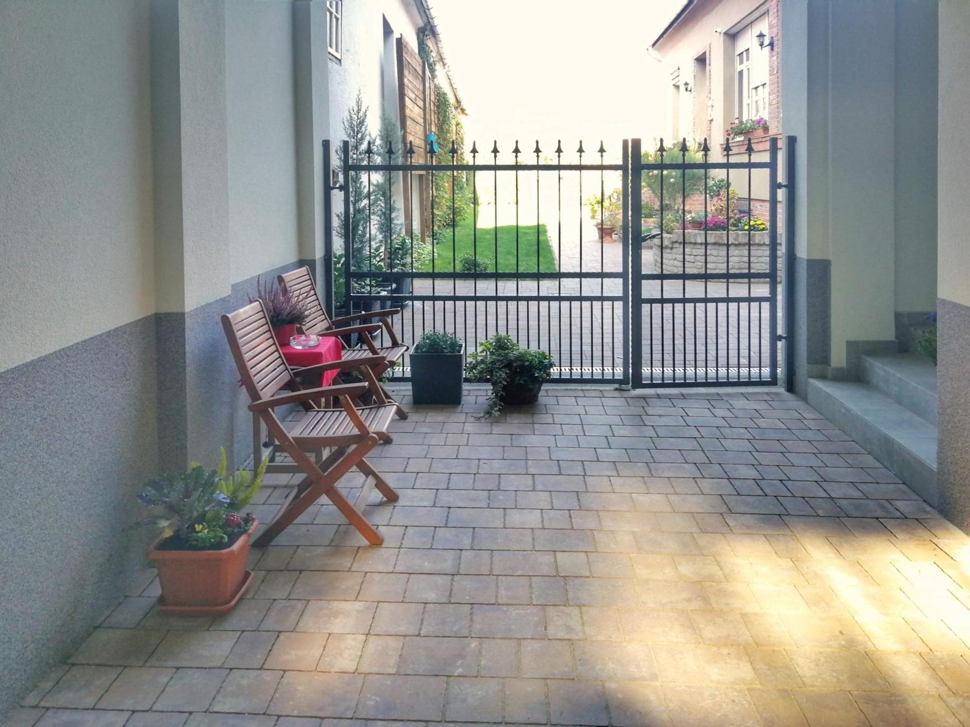 M37 Apartman Debrecen Bagian luar foto