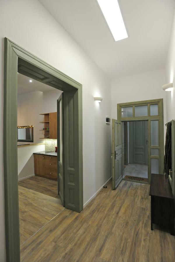 M37 Apartman Debrecen Bagian luar foto