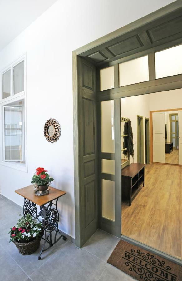 M37 Apartman Debrecen Bagian luar foto