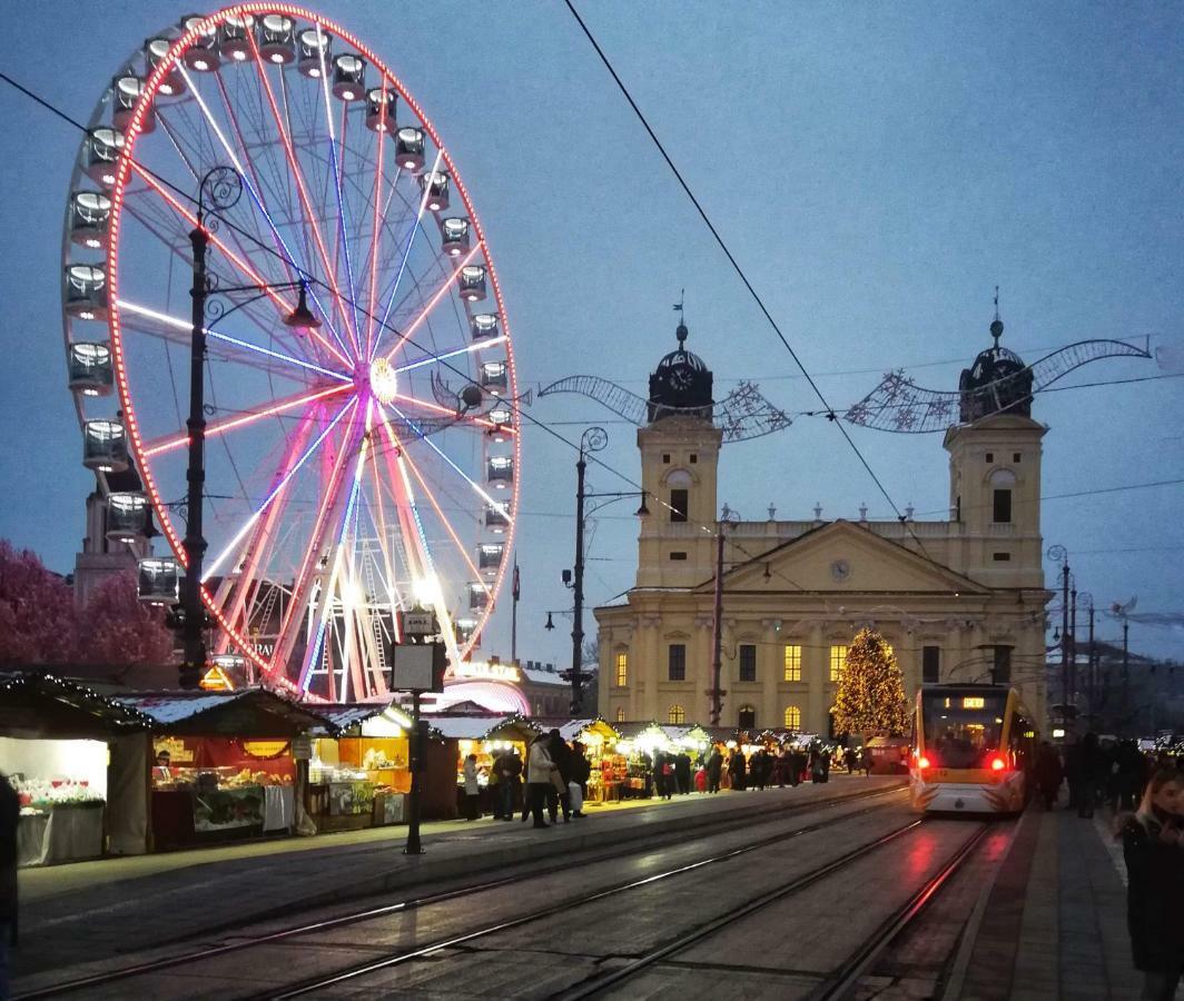 M37 Apartman Debrecen Bagian luar foto